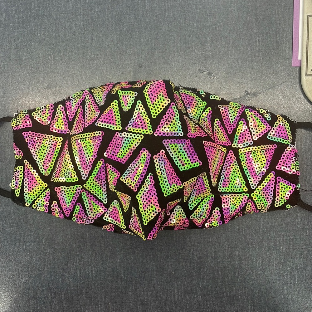 Fashion mask
